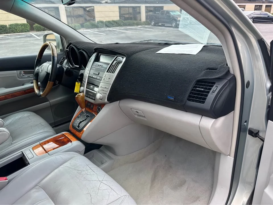 2009 Lexus RX 3rd Gen - Image 12 of 16