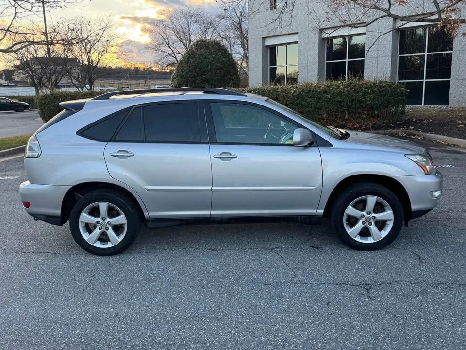 2009 Lexus RX 2nd Gen - Image 6 of 15