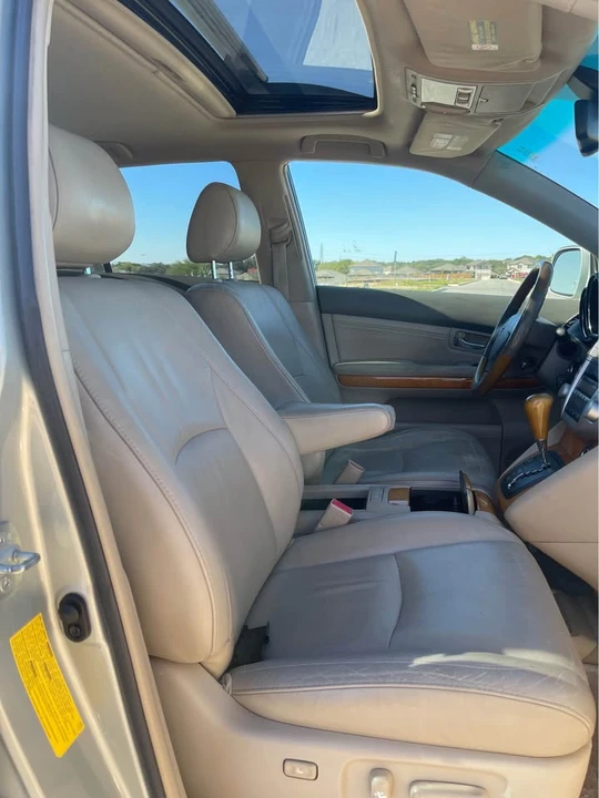 2009 Lexus RX 3rd Gen - Image 12 of 16