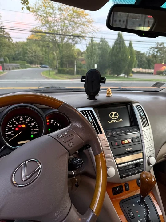 2009 Lexus RX 3rd Gen - Image 5 of 13