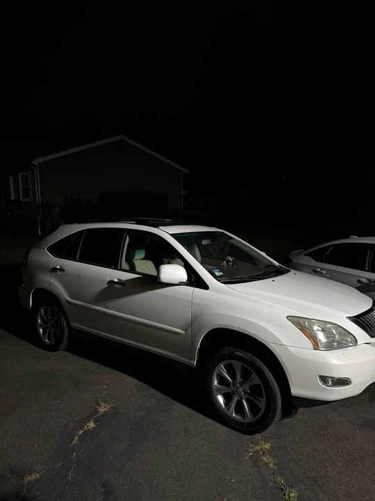 2009 Lexus RX 3rd Gen - Image 9 of 13