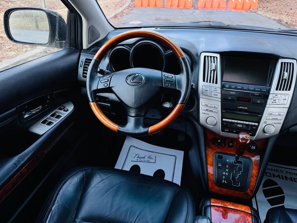 2009 Lexus RX 2nd Gen - Image 17 of 19