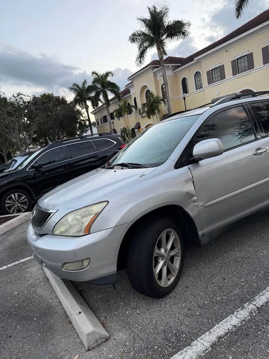 2009 Lexus RX 2nd Gen - Image 2 of 13
