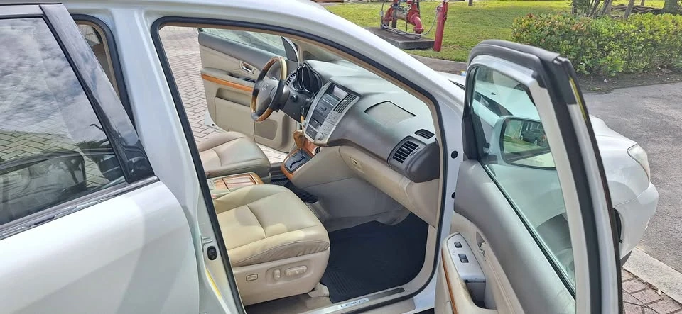 2009 Lexus RX 3rd Gen - Image 7 of 10