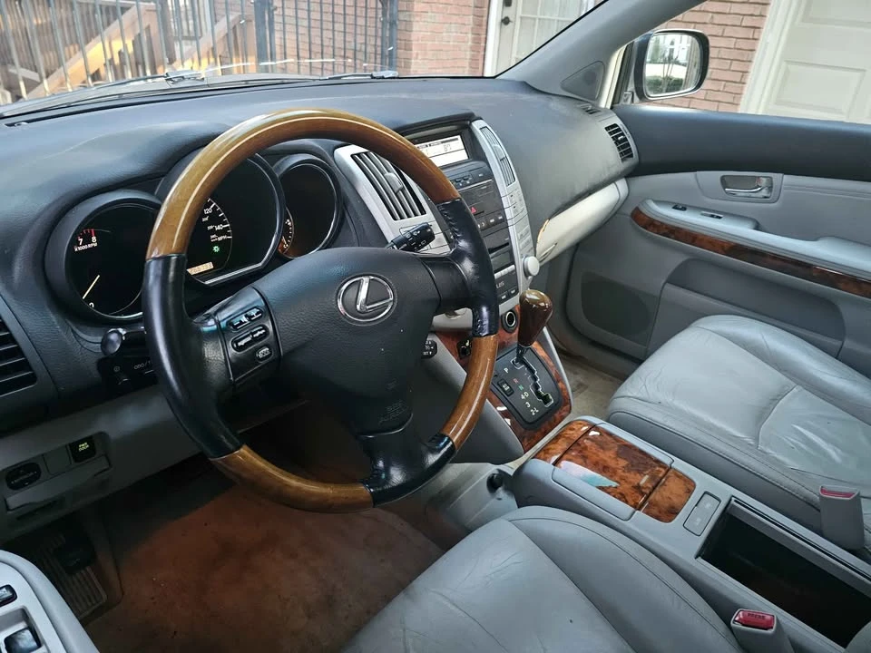 2009 Lexus RX 2nd Gen - Image 5 of 8