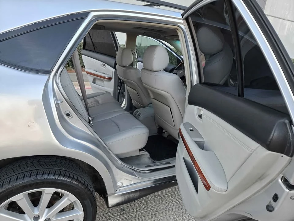 2009 Lexus RX 3rd Gen - Image 4 of 13