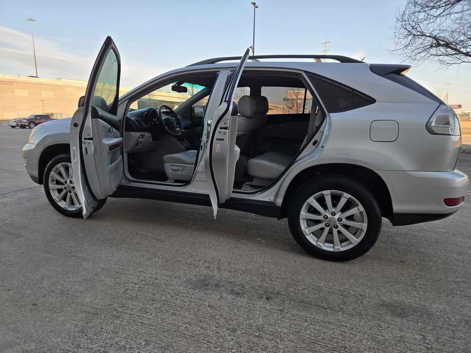 2009 Lexus RX 3rd Gen - Image 8 of 13