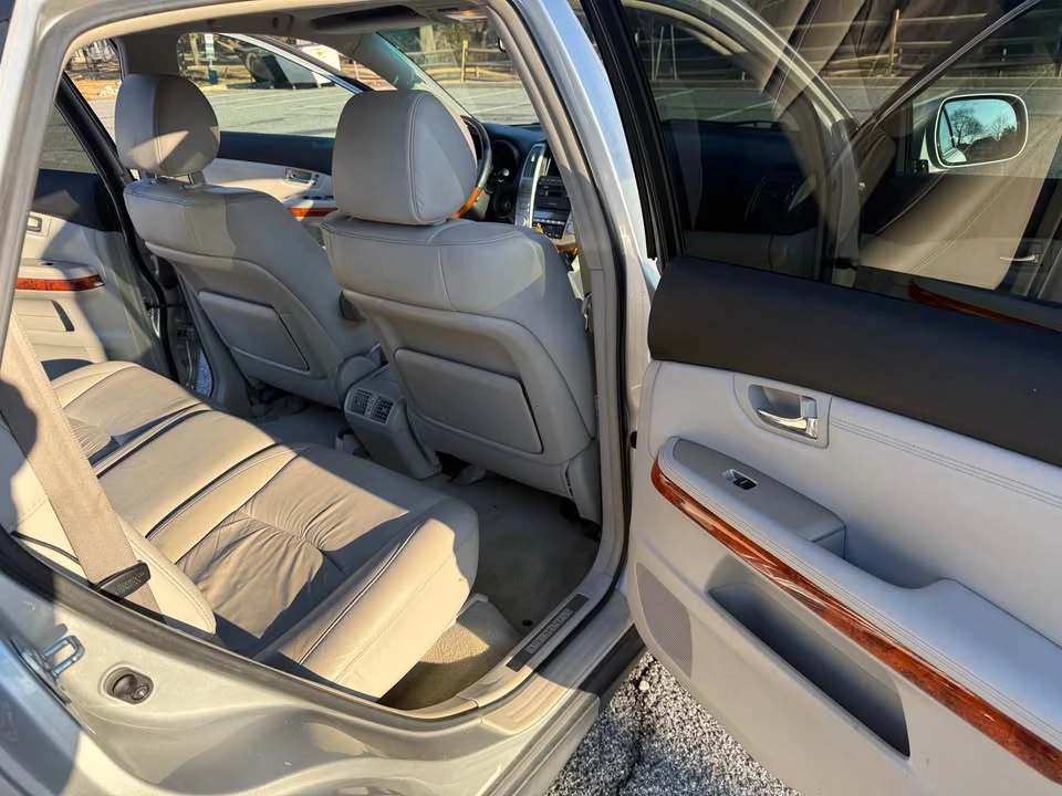 2009 Lexus RX 2nd Gen - Image 2 of 11