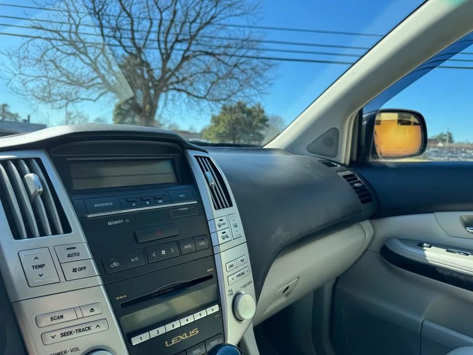 2009 Lexus RX 2nd Gen - Image 12 of 20
