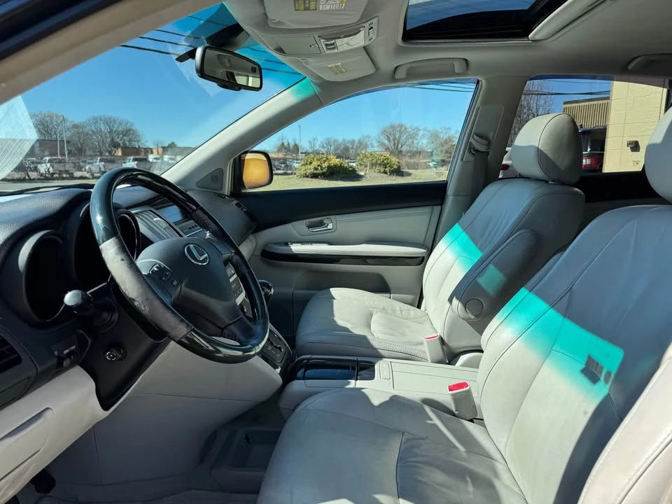 2009 Lexus RX 2nd Gen - Image 11 of 20