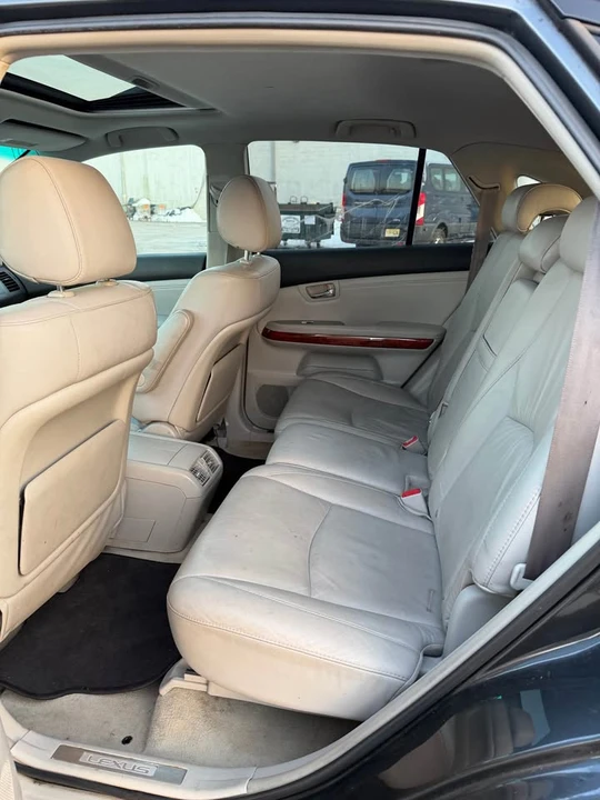 2009 Lexus RX 2nd Gen - Image 10 of 19