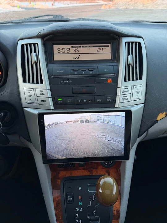 2009 Lexus RX 2nd Gen - Image 16 of 19
