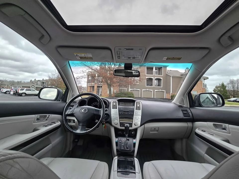 2009 Lexus RX 2nd Gen - Image 10 of 19