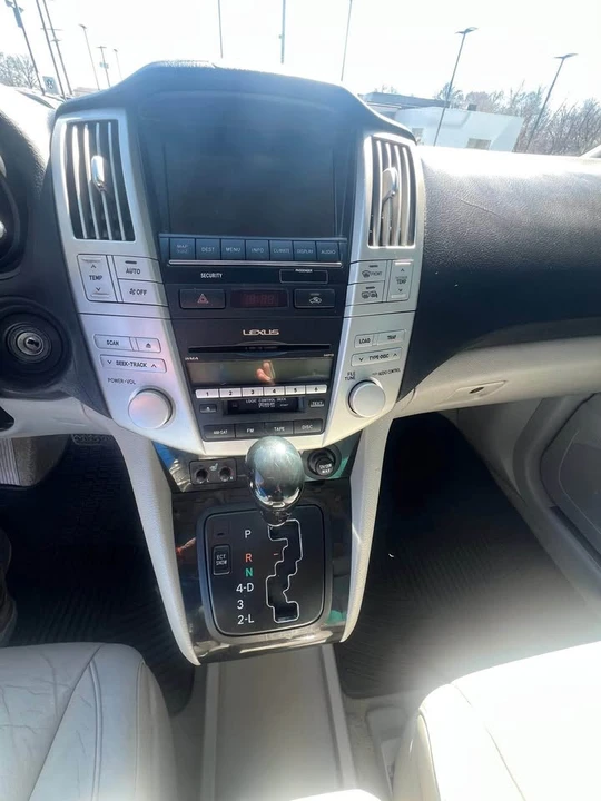 2009 Lexus RX 2nd Gen - Image 9 of 10