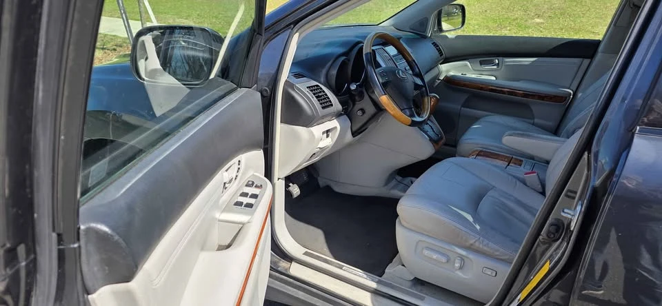 2009 Lexus RX 2nd Gen - Image 7 of 18