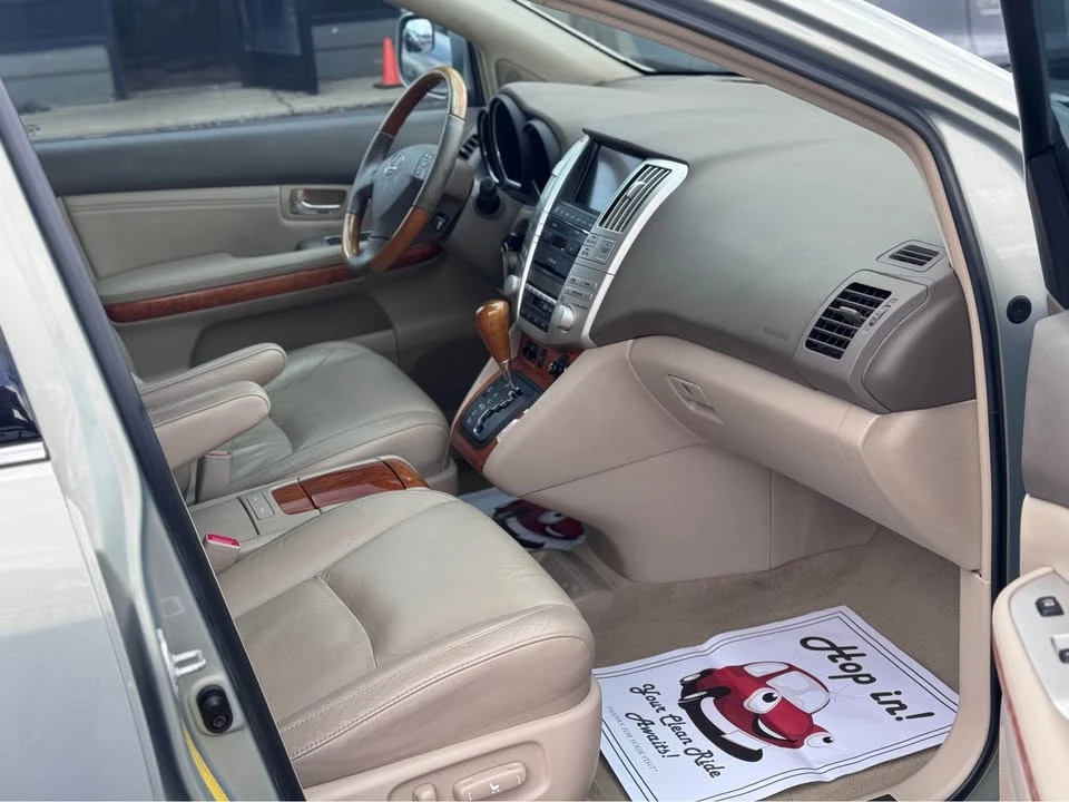 2009 Lexus RX 2nd Gen - Image 16 of 20