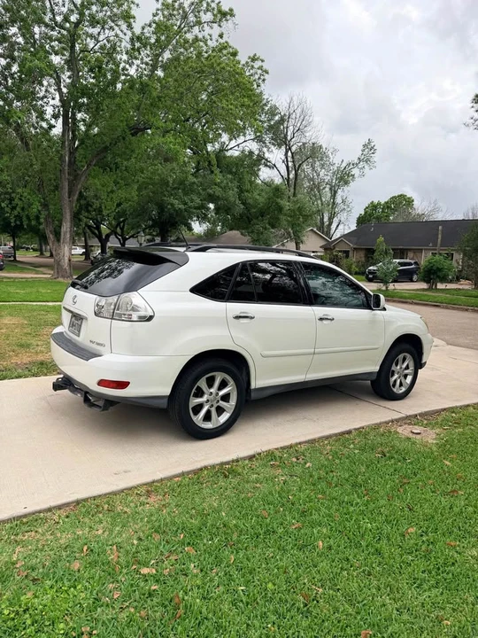 2009 Lexus RX 2nd Gen - Image 4 of 12