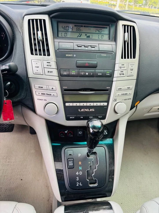 2009 Lexus RX 2nd Gen - Image 16 of 17