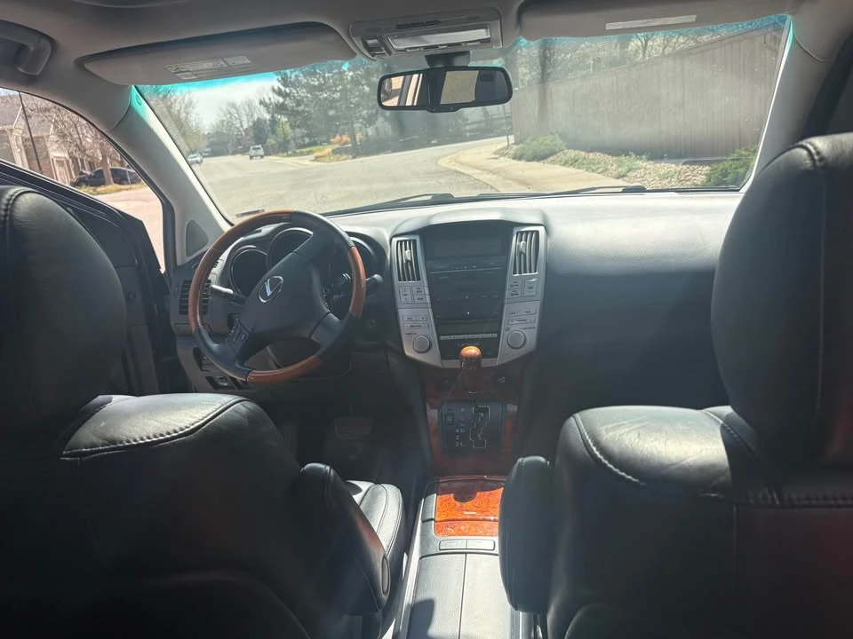 2009 Lexus RX 2nd Gen - Image 16 of 19