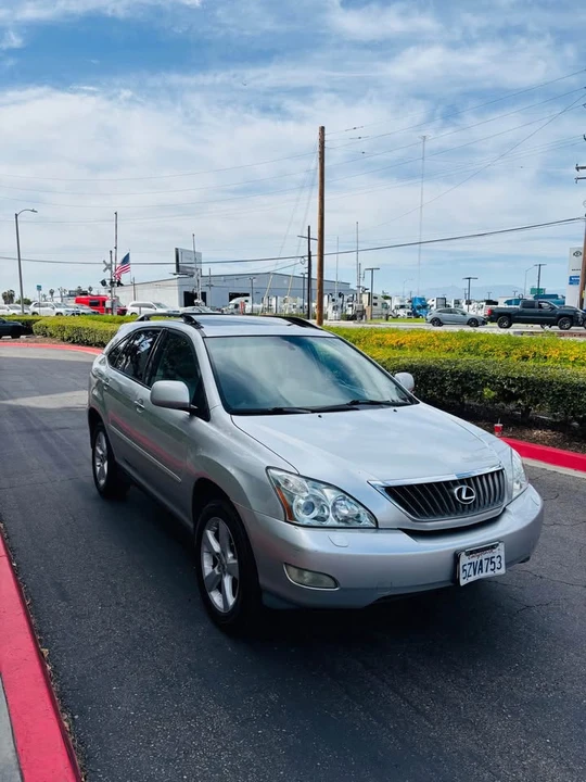 2009 Lexus RX 2nd Gen - Image 2 of 17