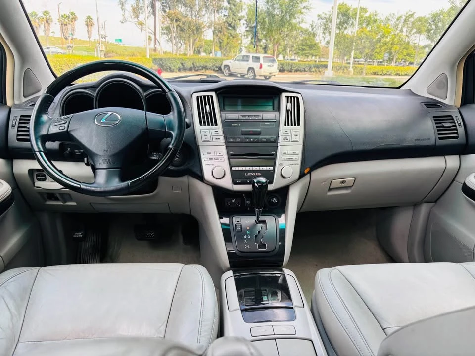 2009 Lexus RX 2nd Gen - Image 13 of 17