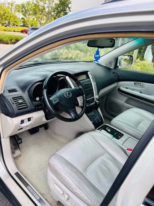 2009 Lexus RX 2nd Gen - Image 10 of 17