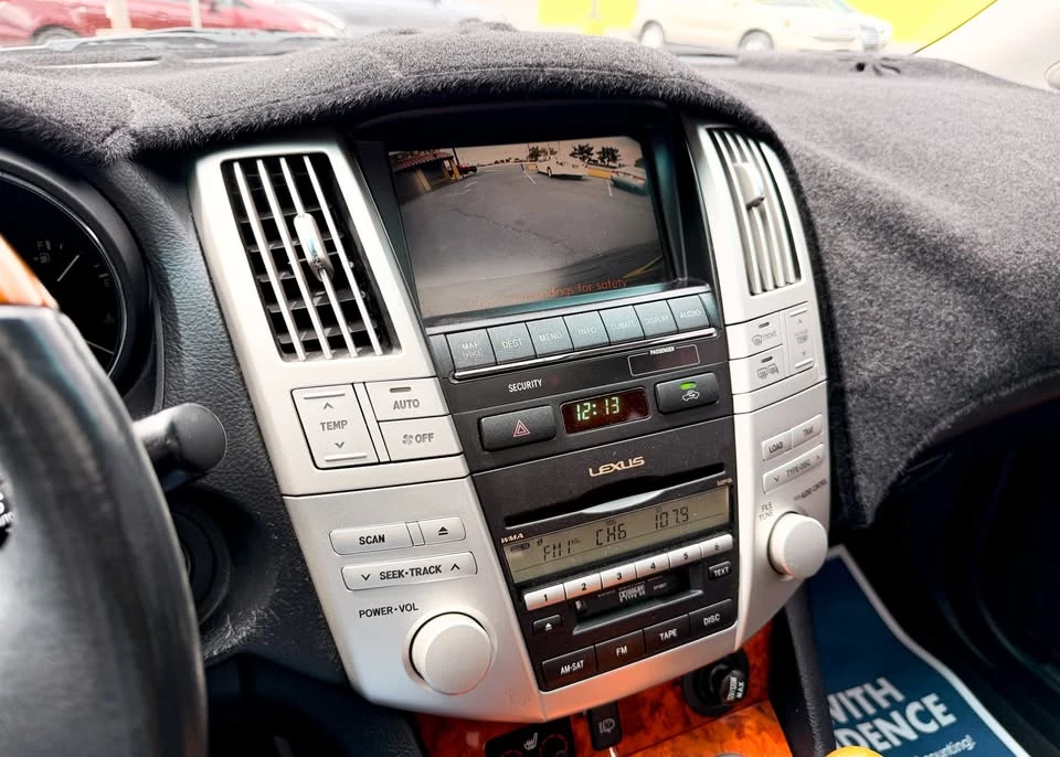 2009 Lexus RX 2nd Gen - Image 19 of 20