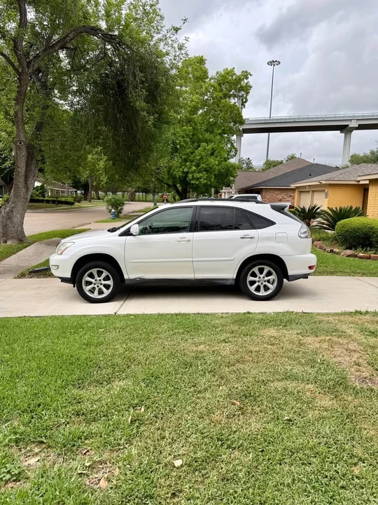 2009 Lexus RX 2nd Gen - Image 3 of 12