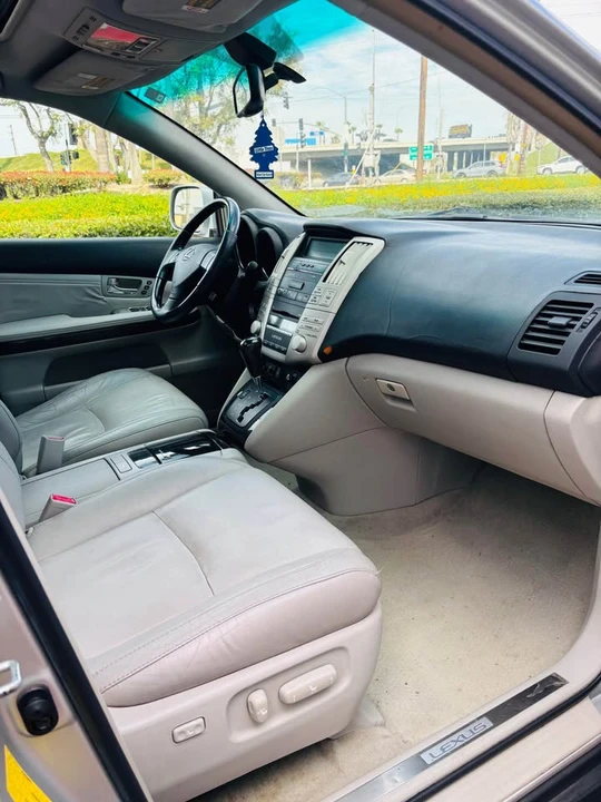 2009 Lexus RX 2nd Gen - Image 7 of 17