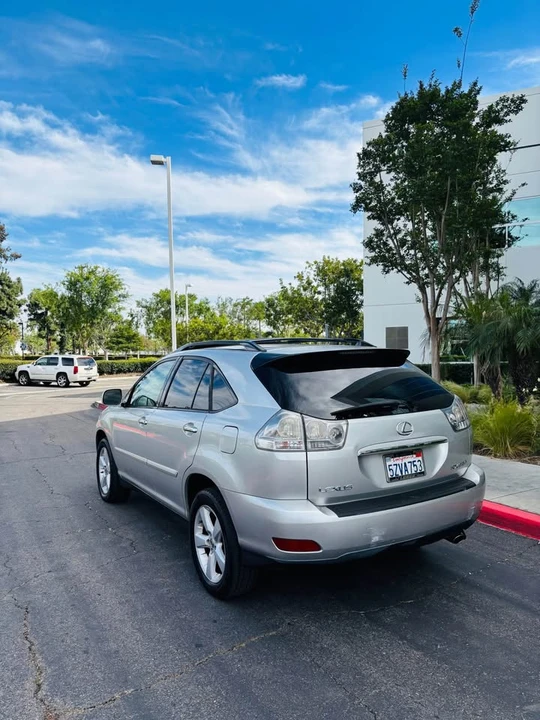 2009 Lexus RX 2nd Gen - Image 3 of 17