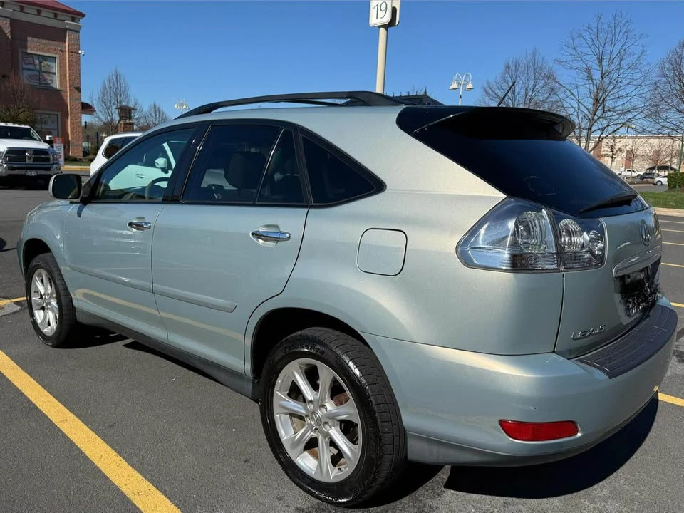 2009 Lexus RX 2nd Gen - Image 8 of 19