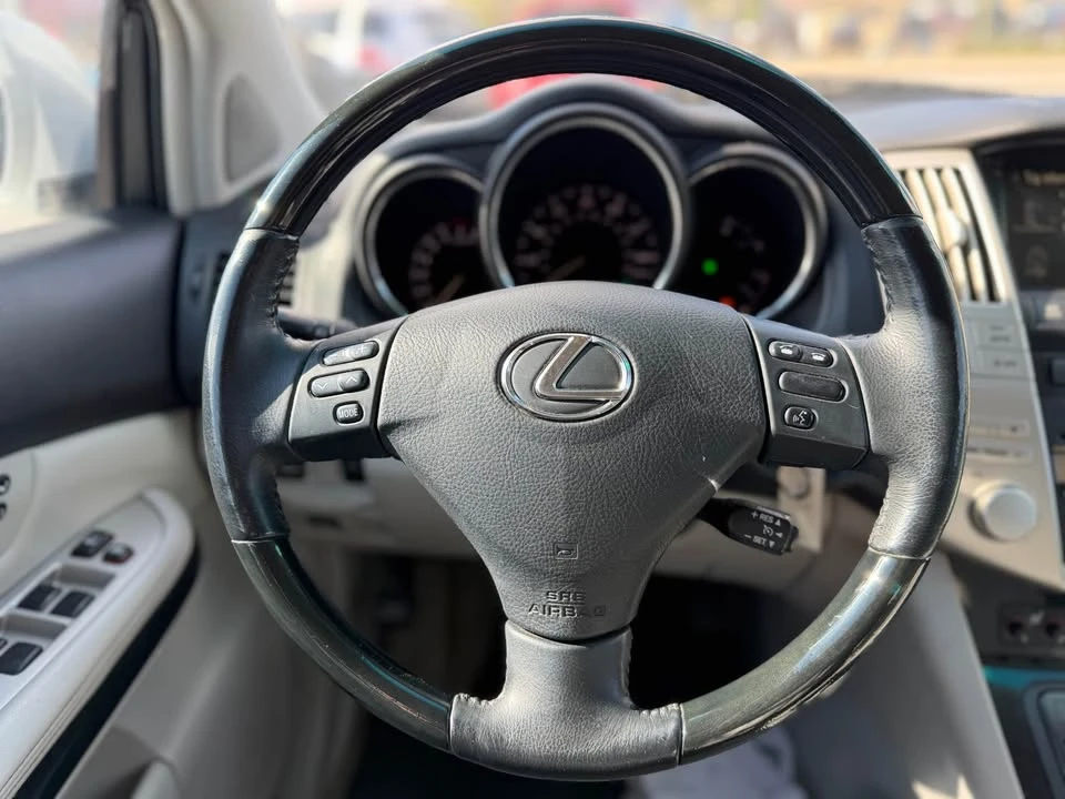 2009 Lexus RX 2nd Gen - Image 3 of 16