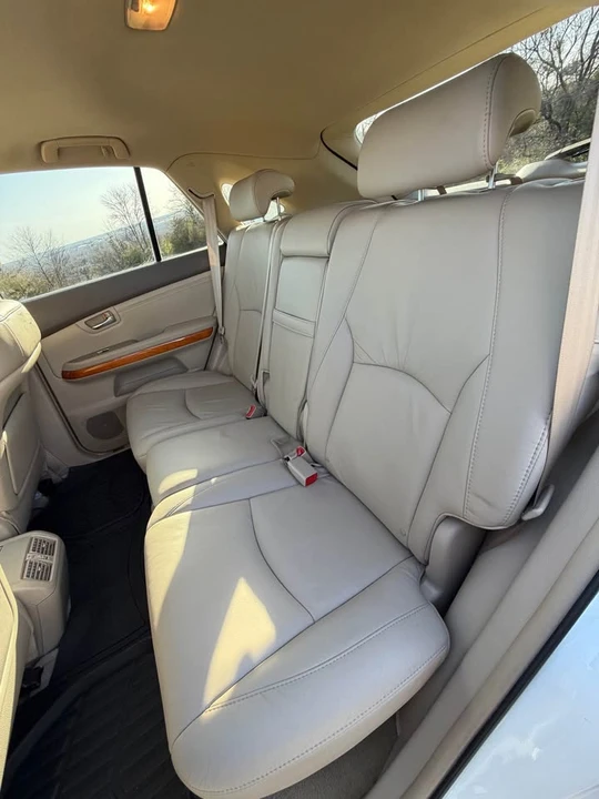 2009 Lexus RX 2nd Gen - Image 2 of 9