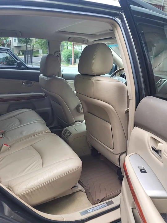 2009 Lexus RX 2nd Gen - Image 11 of 12