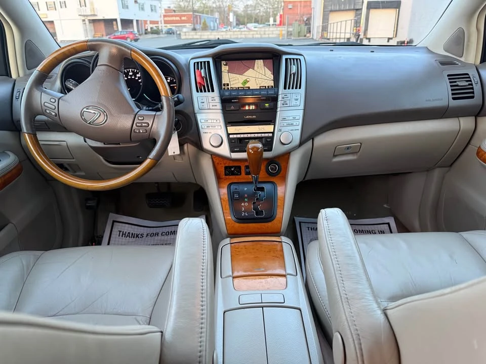 2009 Lexus RX 2nd Gen - Image 7 of 15