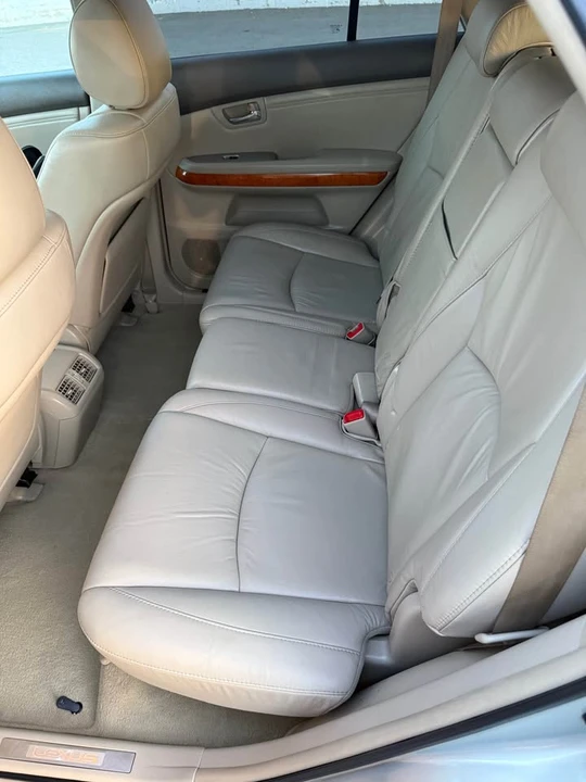 2009 Lexus RX 2nd Gen - Image 13 of 15