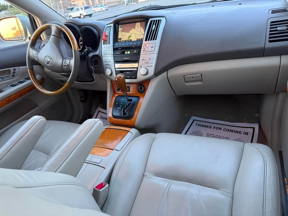 2009 Lexus RX 2nd Gen - Image 12 of 15