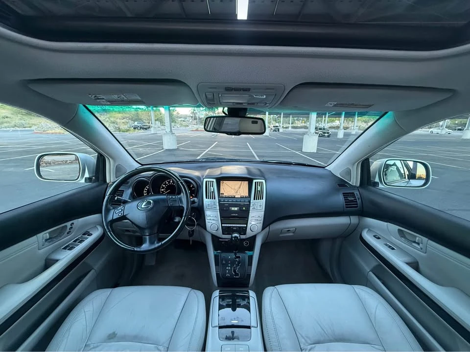 2009 Lexus RX 2nd Gen - Image 10 of 15
