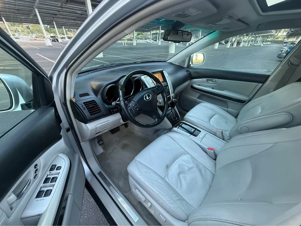 2009 Lexus RX 2nd Gen - Image 6 of 15