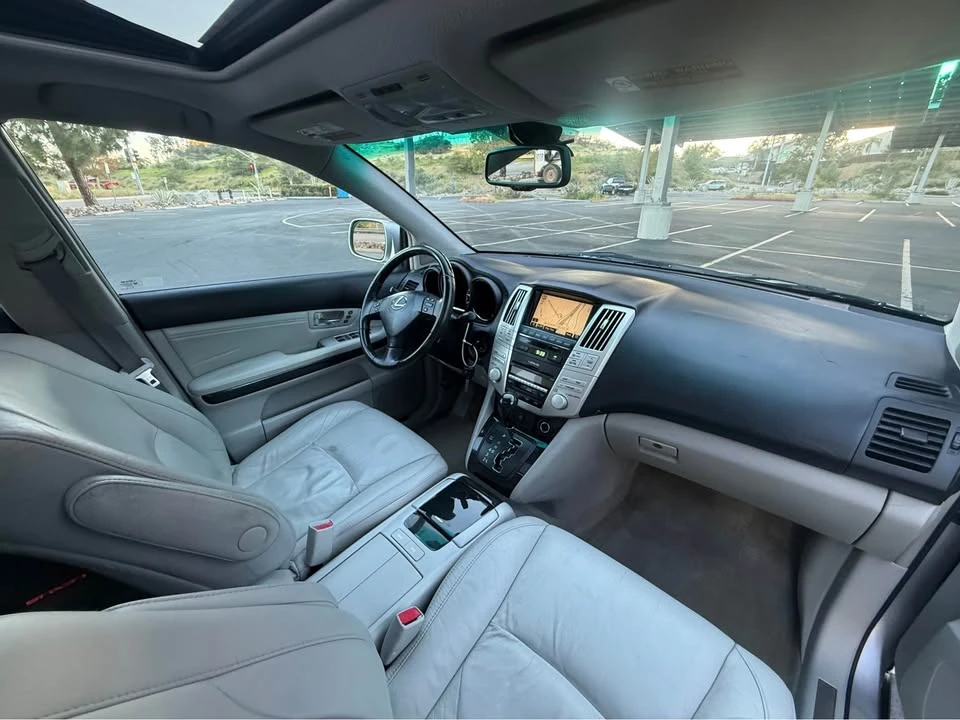2009 Lexus RX 2nd Gen - Image 8 of 15