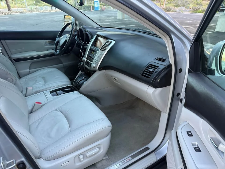 2009 Lexus RX 2nd Gen - Image 7 of 15