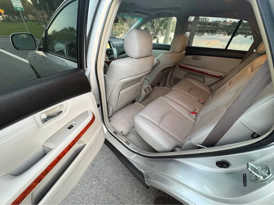 2009 Lexus RX 2nd Gen - Image 11 of 18