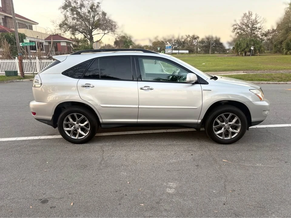 2009 Lexus RX 2nd Gen - Image 2 of 18