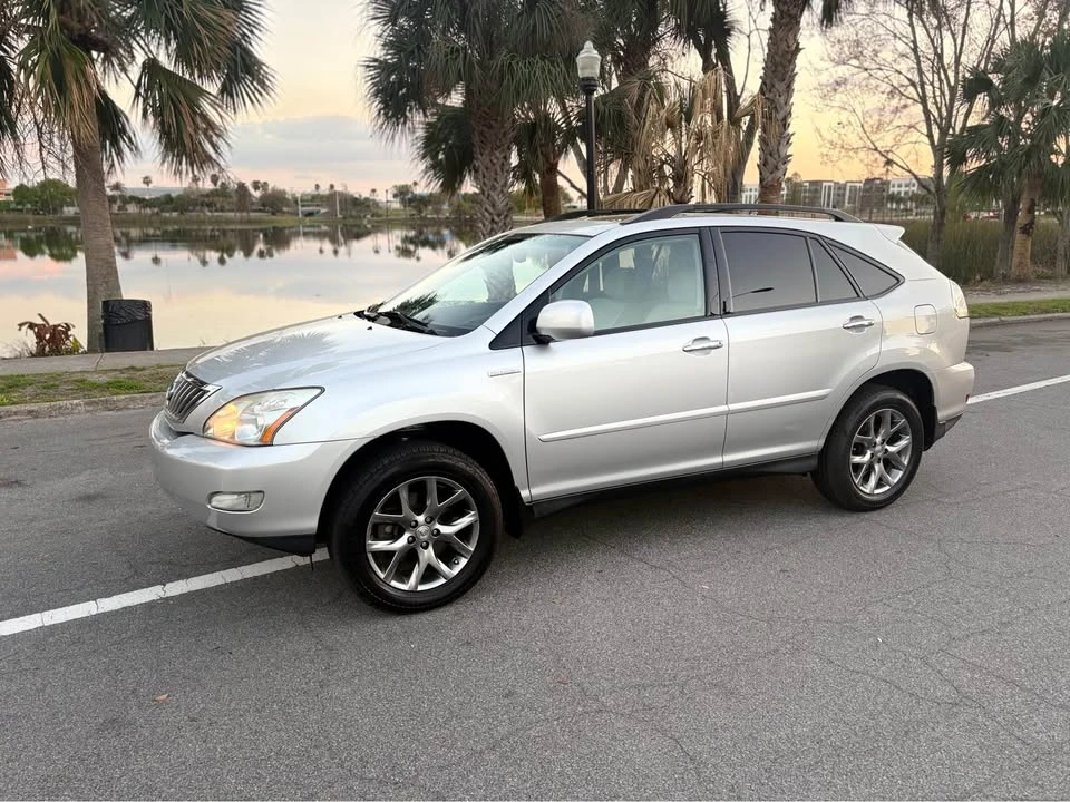 2009 Lexus RX 2nd Gen - Image 16 of 18
