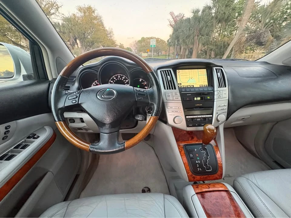 2009 Lexus RX 2nd Gen - Image 6 of 18