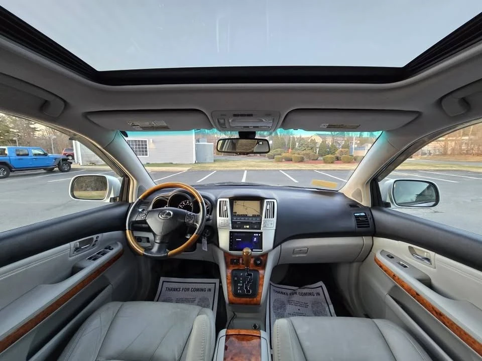 2009 Lexus RX 2nd Gen - Image 11 of 19