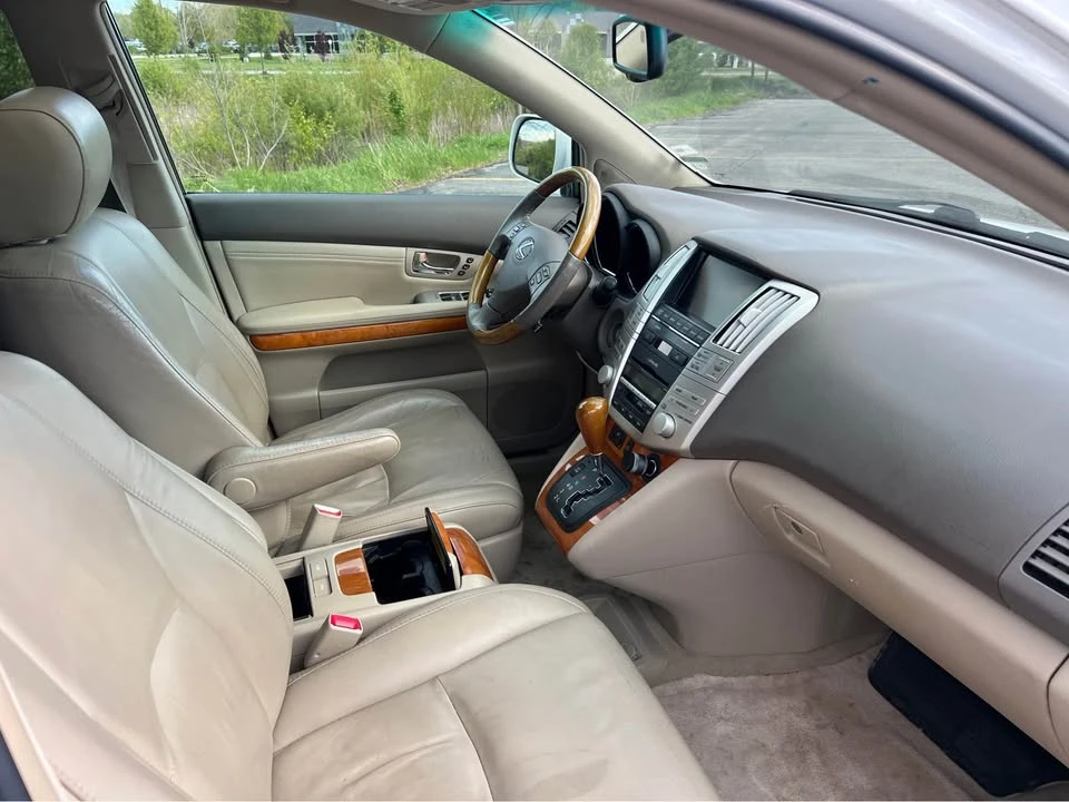 2009 Lexus RX 2nd Gen - Image 6 of 10