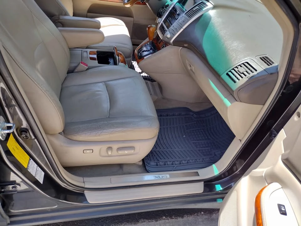 2009 Lexus RX 2nd Gen - Image 6 of 12