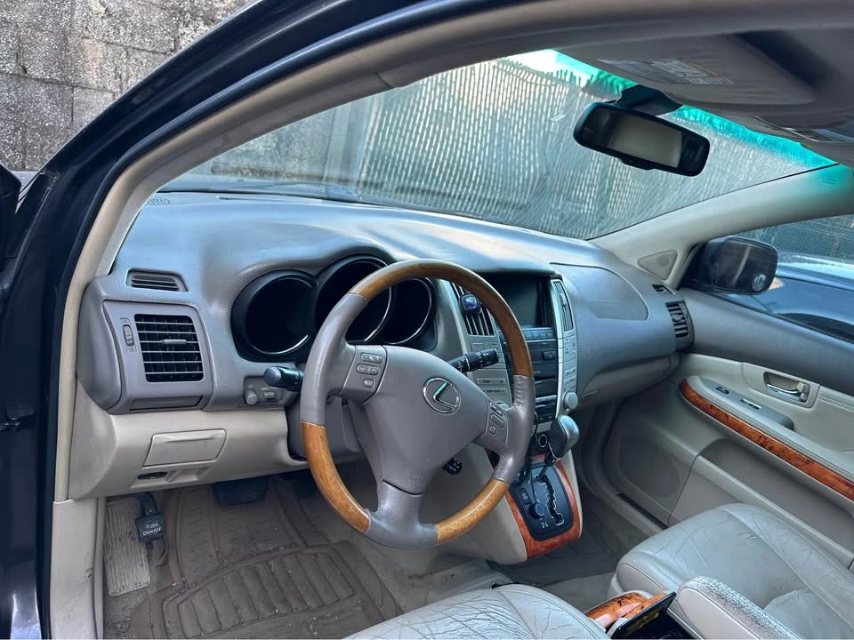 2009 Lexus RX 2nd Gen - Image 3 of 11