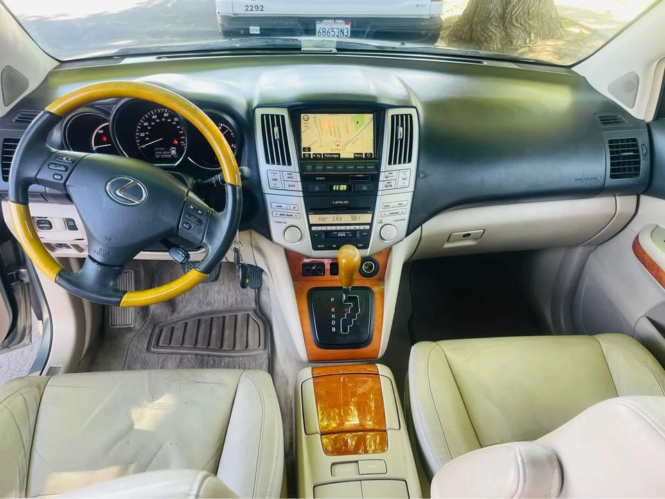 2009 Lexus RX 2nd Gen - Image 8 of 14